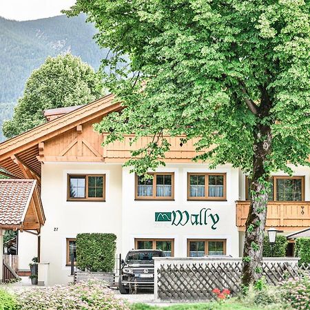 Ferienwohnungen "Zur Wally" 가르미슈파르텐키르헨 외부 사진